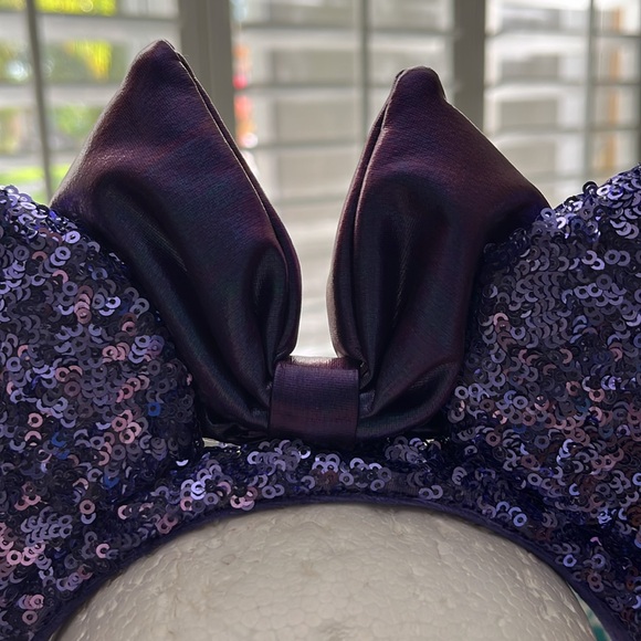 Disney Parks purple sequin Minnie mouse Ear band never worn - Picture 7 of 15